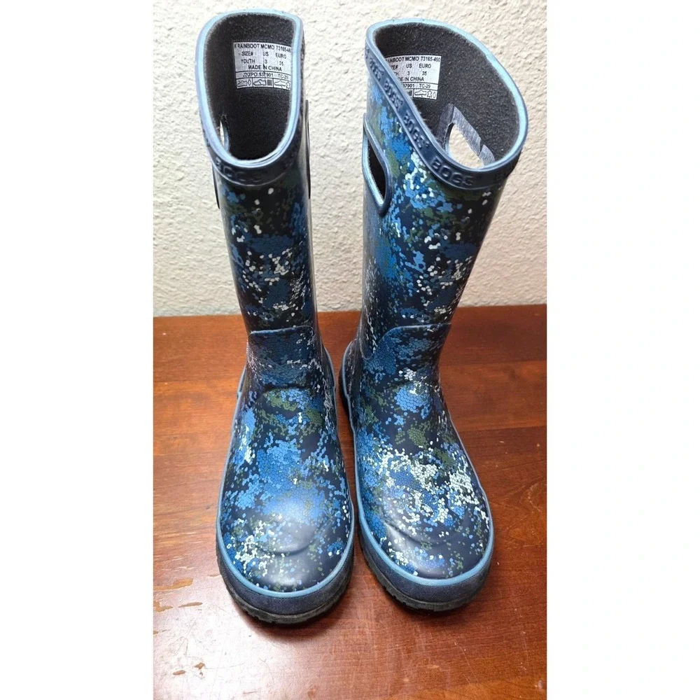 Bogs Youth 3 Waterproof Insulated Rain Boots Blue Camo Print Durable Rubber